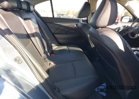 2015 Infiniti Q50 Premium z USA, uszkodzony, nr VIN JN1BV7AP3FM339905